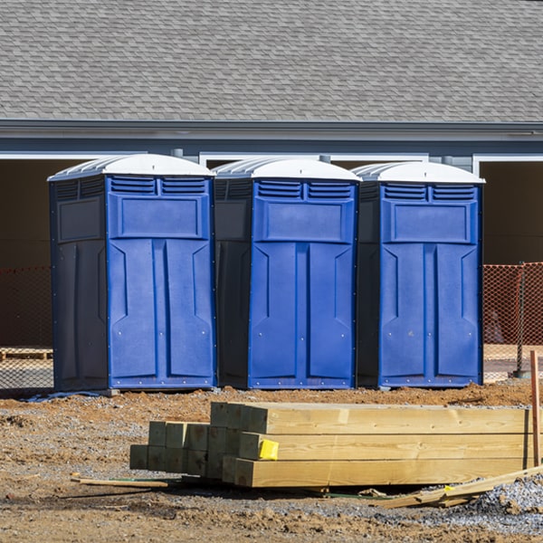 how can i report damages or issues with the porta potties during my rental period in Malo Washington